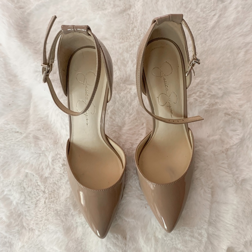 Jessica Simpson Nude Pump - Picture 4 of 7